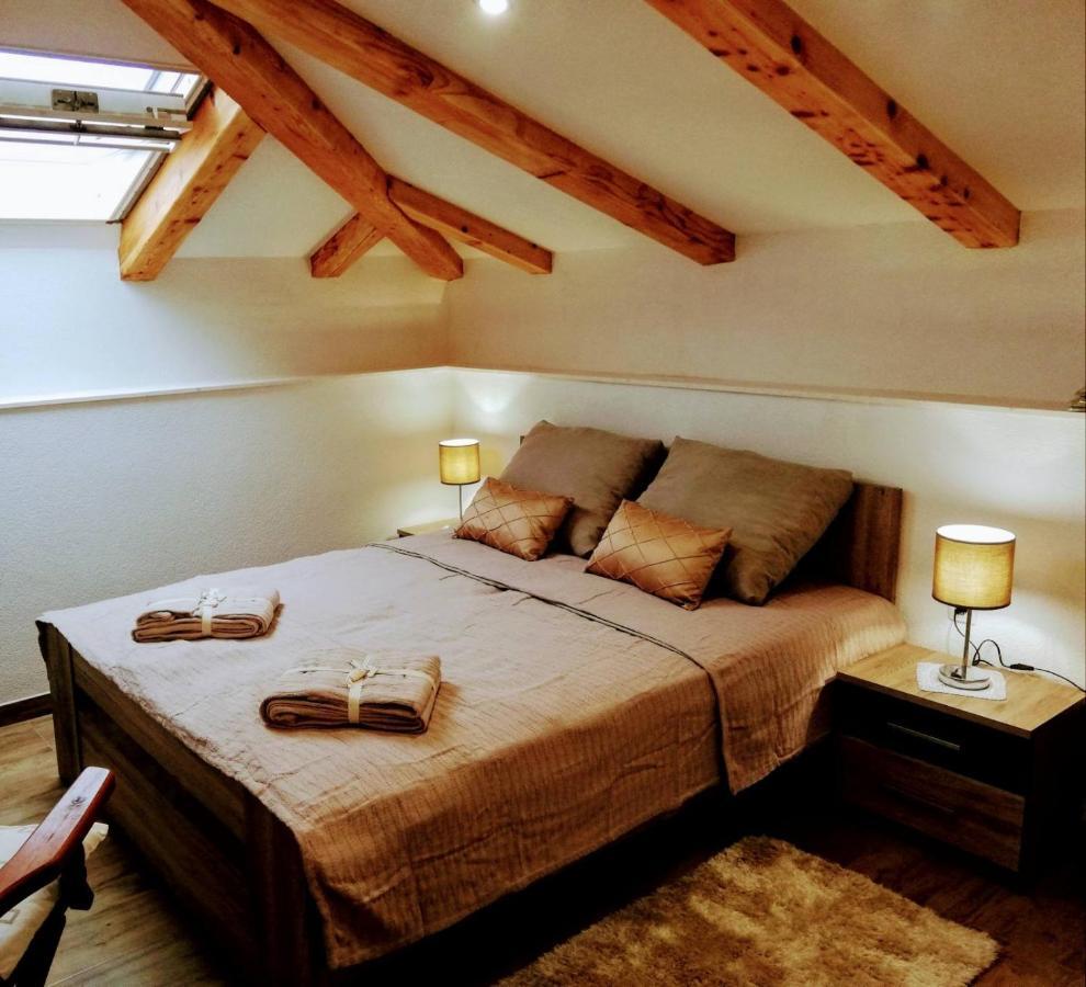 Апартаменты Lux Attic Old Town Rab Раб Экстерьер фото